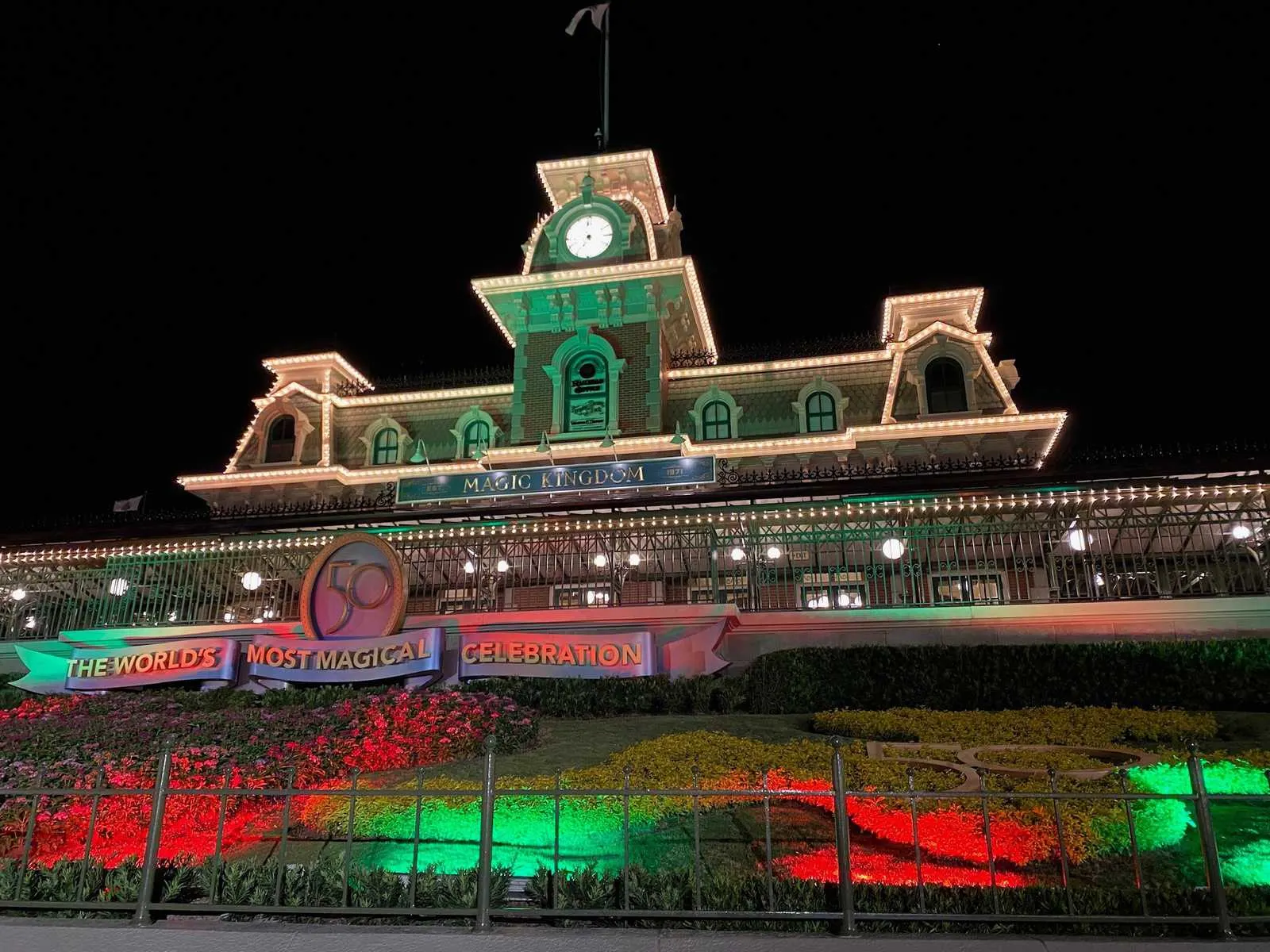 2021 Complete Guide to Disney Very Merriest After Hours