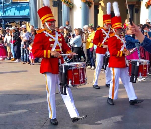 holiday toy drummers california adventure