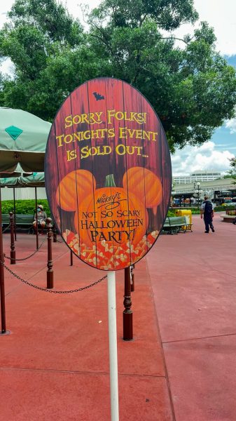 sold out sign for mnsshp