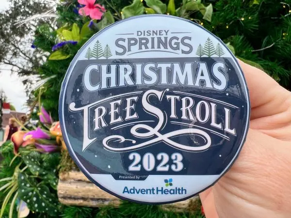 2023 christmas tree stroll button
