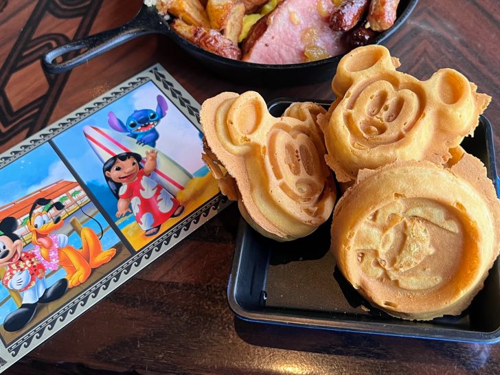 Disney Free Dining | Complete Guide for 2023 and 2024