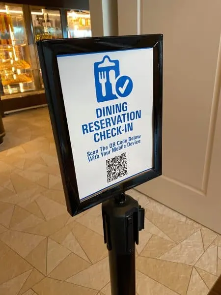 Dining reservation check in