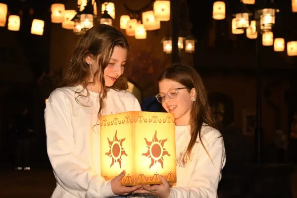 Annabel and her sister with lantern