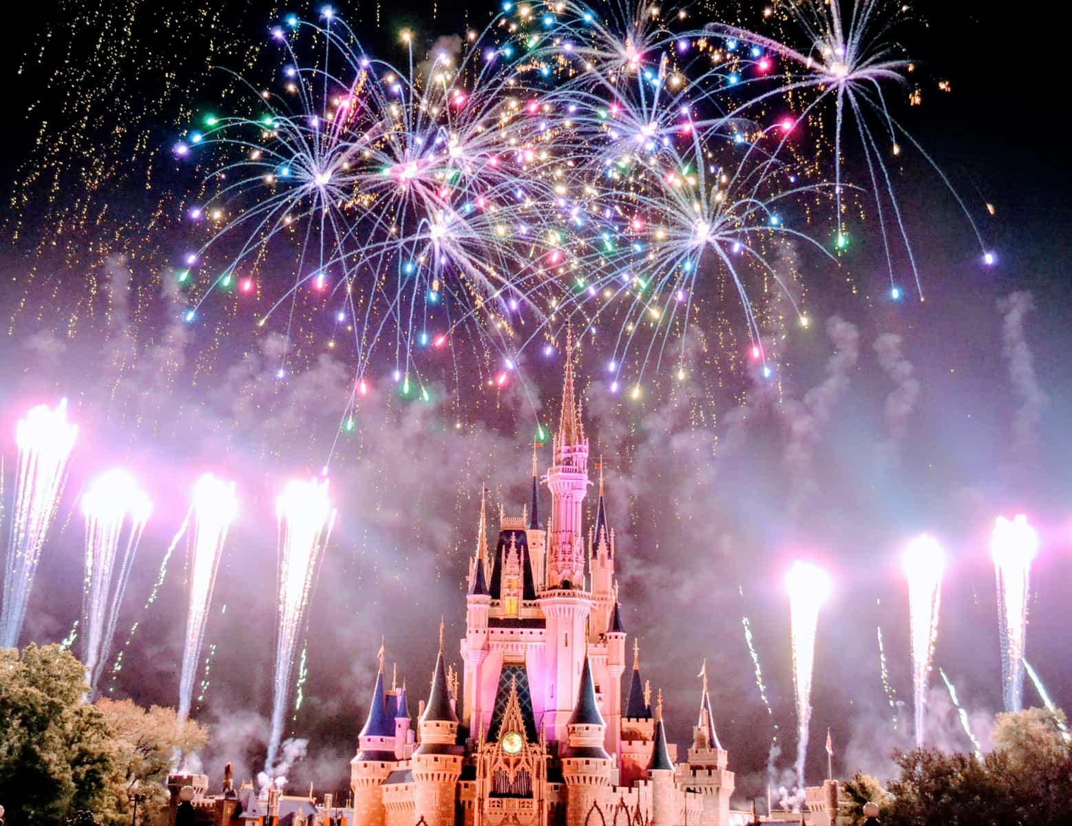 Best restaurants at Disney World for fireworks viewing