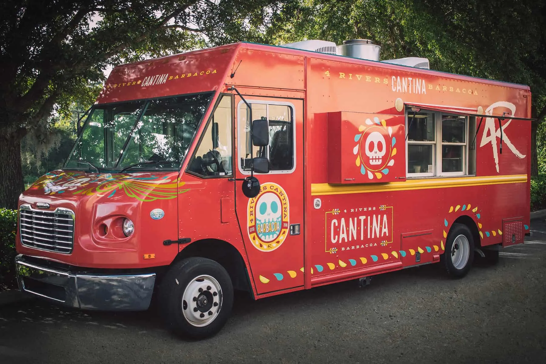 Pros and Cons for All Disney Springs Restaurants - 4 Rivers Cantina Barbacoa Food Truck (lunch)