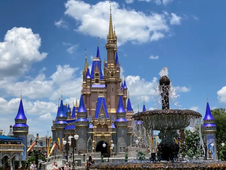 Our BEST tips for staying cool at Disney World