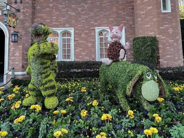 winnie the pooh, piglet, tigger topiaries epcot flower and garden festival