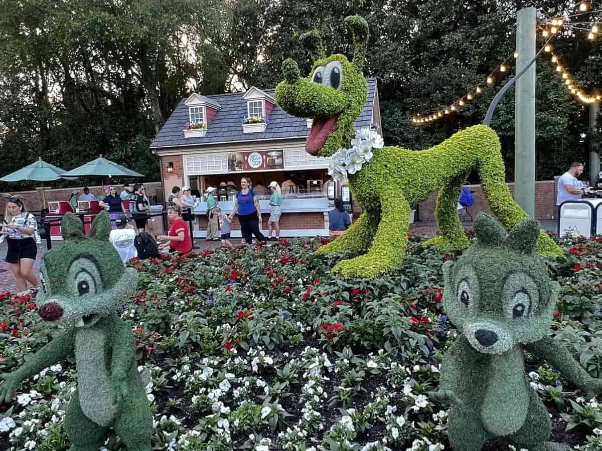 Epcot 2022 Flower and Garden Festival - Pluto and Chip 'n Dale topiaries