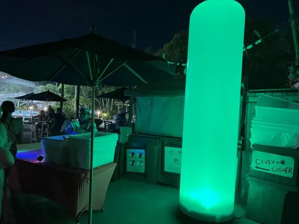 H2O Glow snack stand 2024