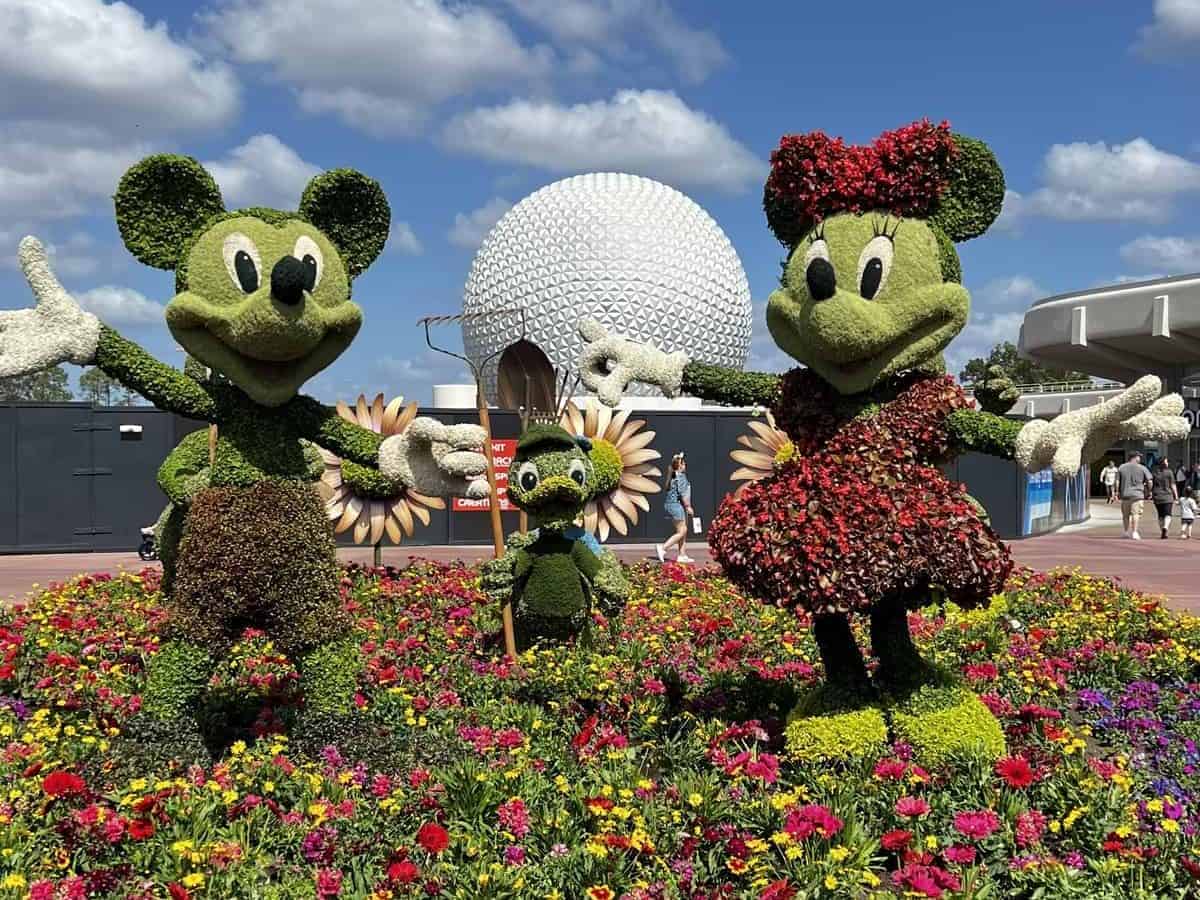 Epcot 2022 Flower and Garden Festival - Mickey Minnie Donald Daisy topiary