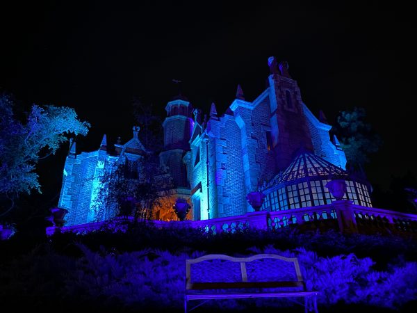 haunted mansion at night in magic kingdom