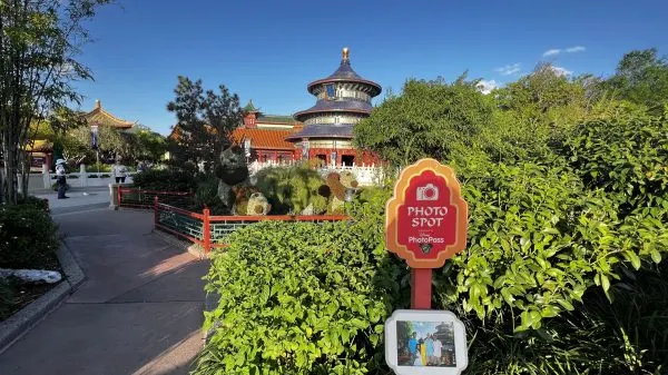 picture spot in china pavilion at epcot