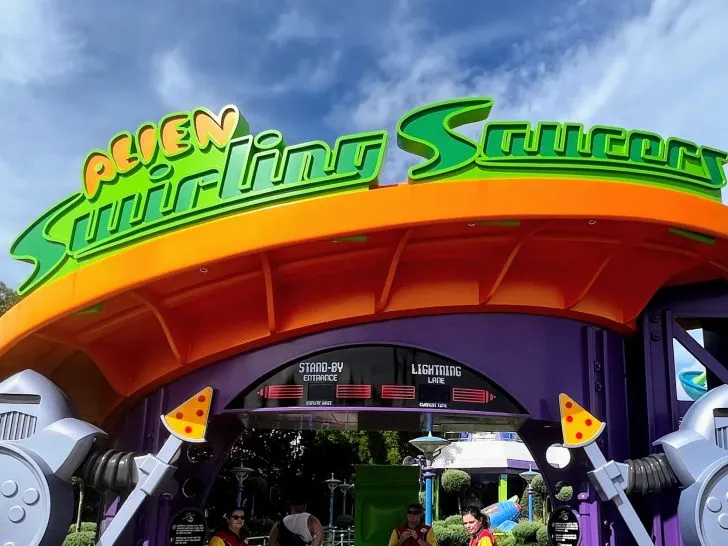 Complete Guide to Alien Swirling Saucers at Hollywood Studios