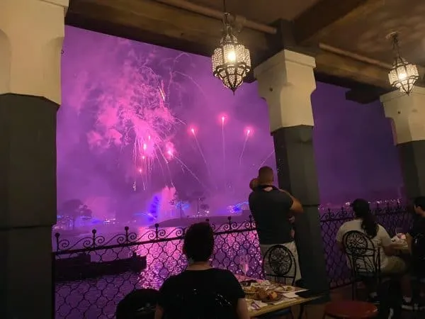 spice road table fireworks dining package view