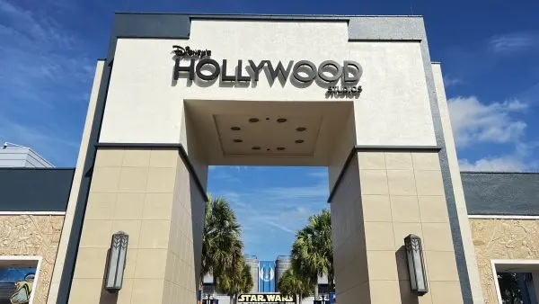 hollywood studios animation courtyard entrance
