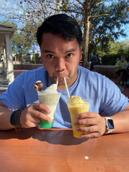 anthony with dole whips WDW Prep to Go Podcast