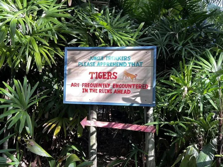 maharajah jungle trek animal kingdom