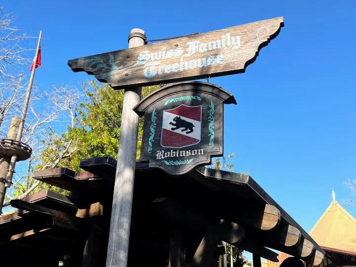Complete Guide to Swiss Family Treehouse at Magic Kingdom