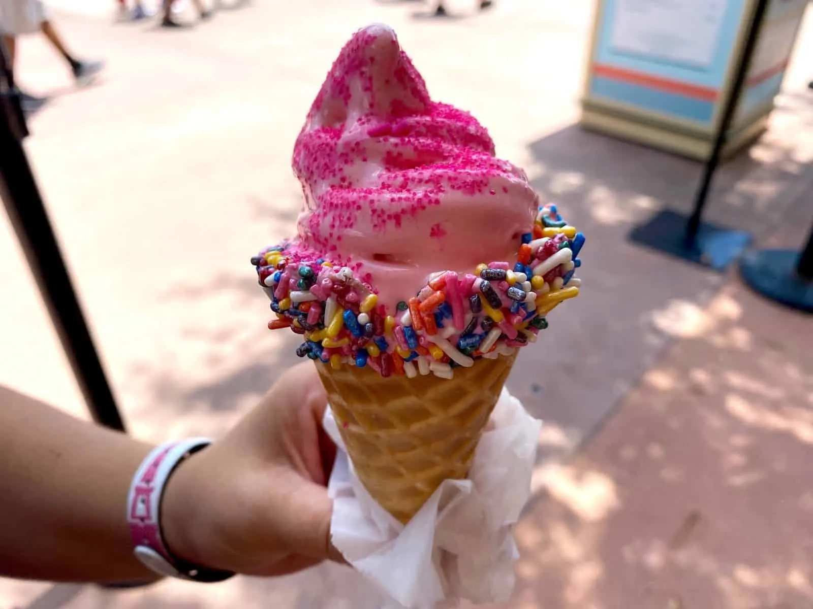 strawberry soft serve shimmering sips epcot food and wine