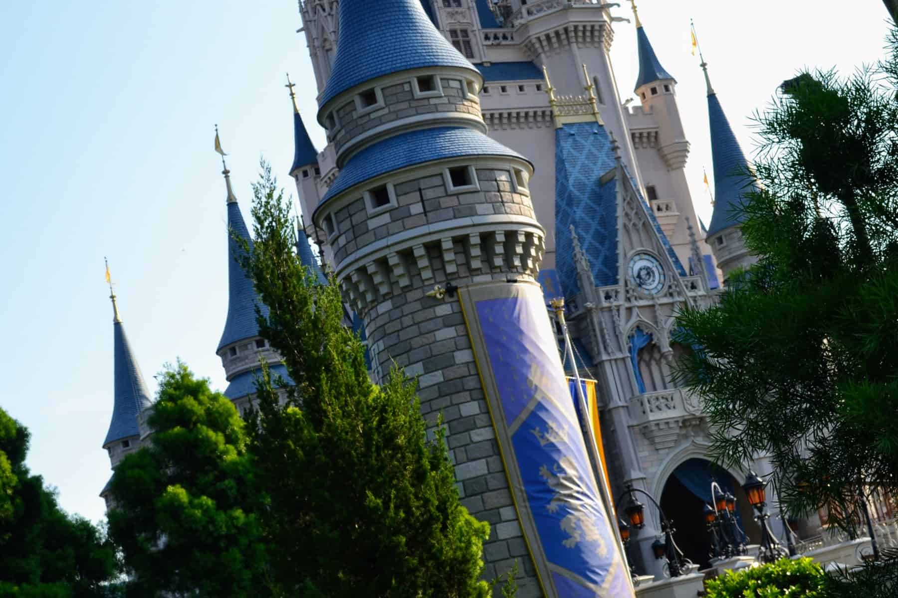 Can you bring food into Disney World?