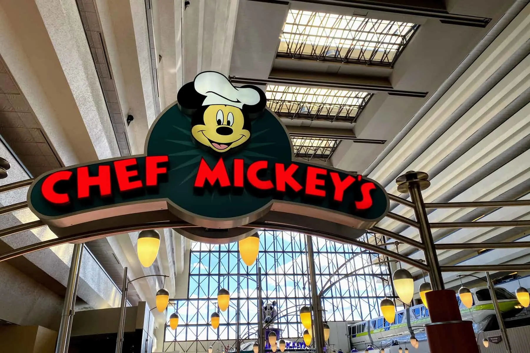 WDW Prep’s top Table Service restaurants at Disney World - Chef Mickey’s (dinner) – Modified Experience