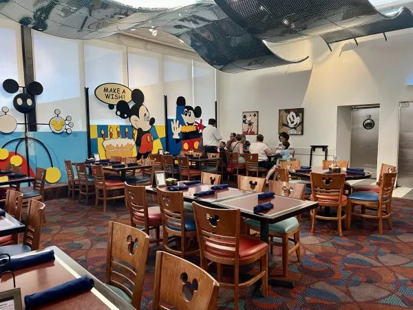 dining room at chef mickey's