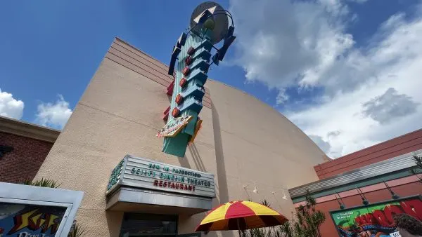 sci-fi dine-in theater hollywood studios
