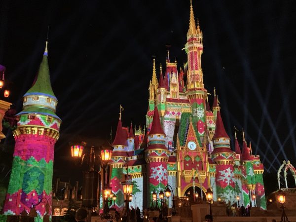Cinderella Castle holiday projections 2020