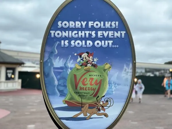 mickey's very merry Christmas party 2019 sold out sign