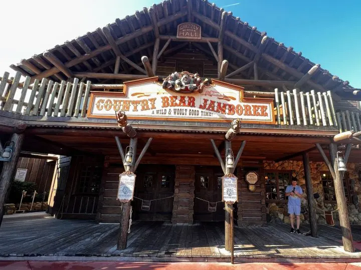 Complete Guide to Country Bear Jamboree at Magic Kingdom