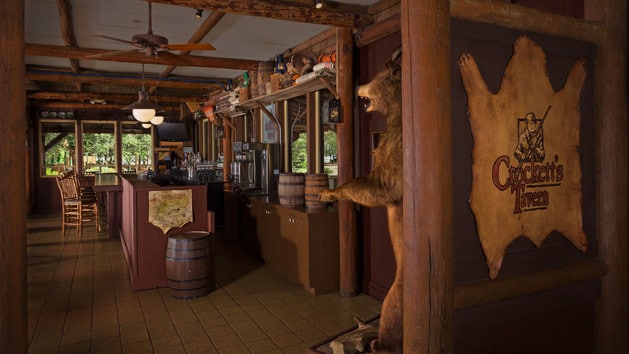 Fort Wilderness Campsites - Crockett's Tavern