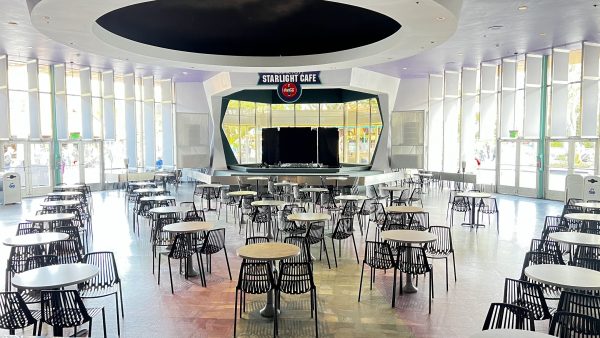 indoor seating at cosmic ray's in tomorrowland