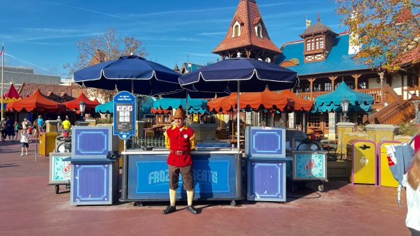 snack cart in front of pinocchio village haus