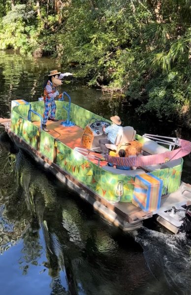 dino bash flotilla with goofy at animal kingdom