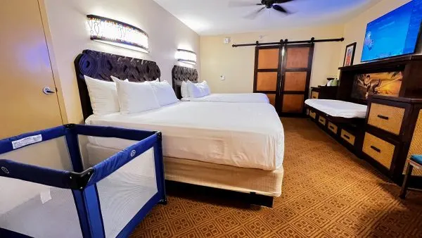 disney's caribbean beach resort guest room