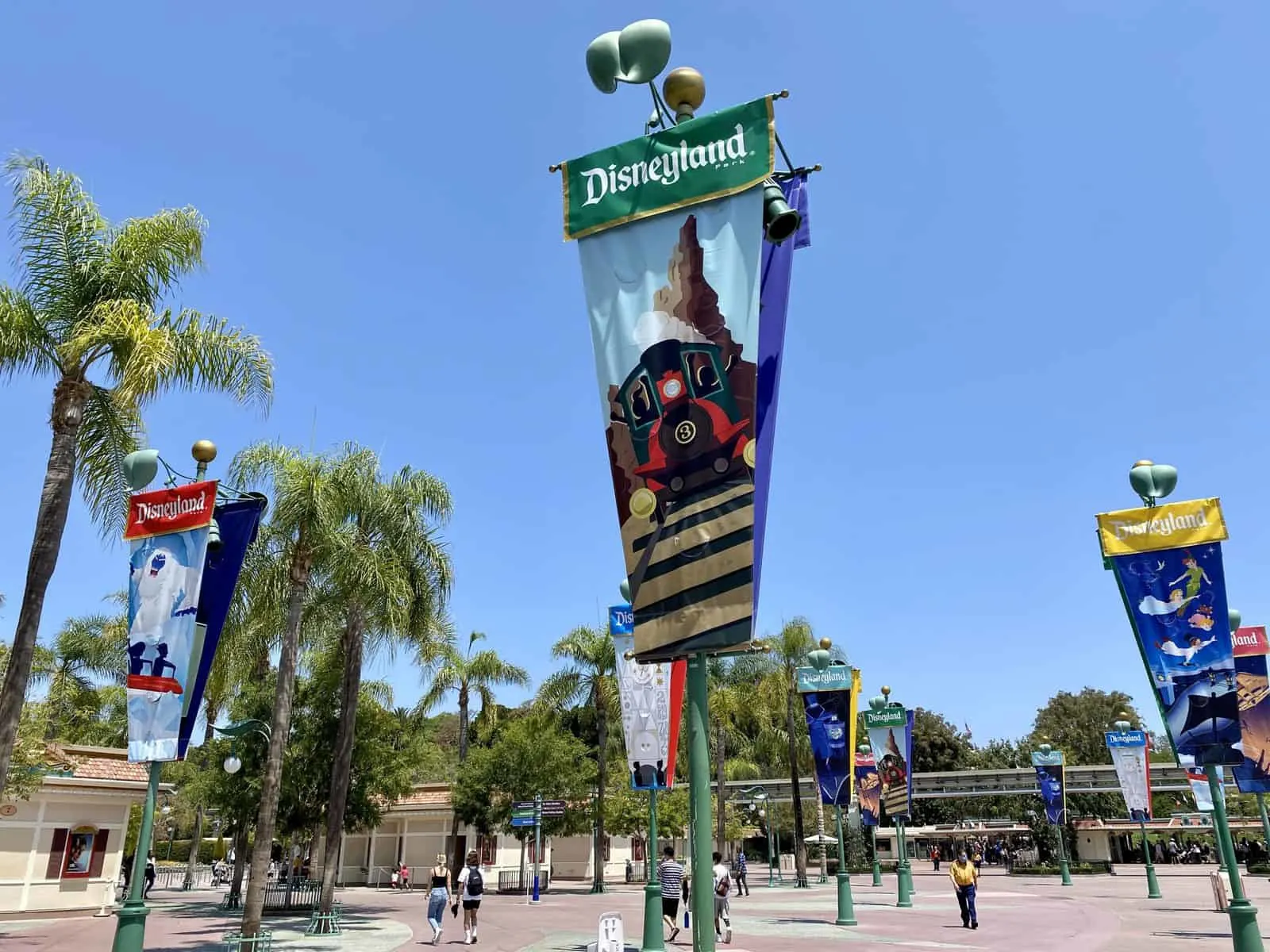New 2022 Disneyland Summer Ticket Offer Now Available For California Residents