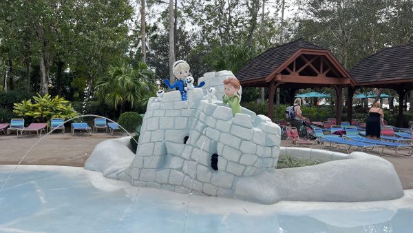 frozen play area with young anna and elsa at blizzard beach