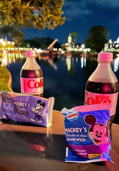 free snacks and drinks at epcot after hours