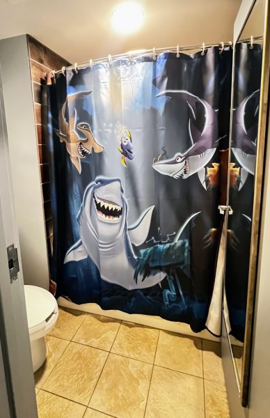 finding nemo shower in family suite
