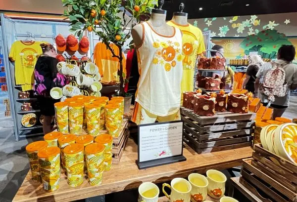 flower and garden orange bird merchandise