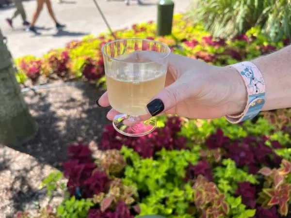 catena white - mac and eats - epcot food and wine