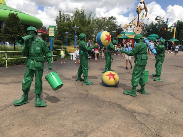 green army men - toy story land - hollywood studios