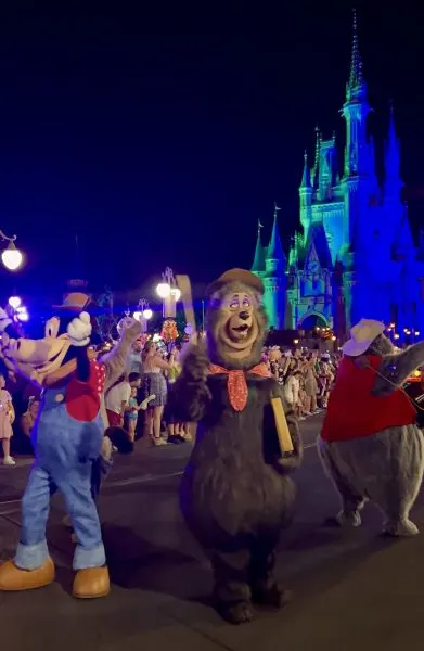 horace and the country bears during boo to you parade