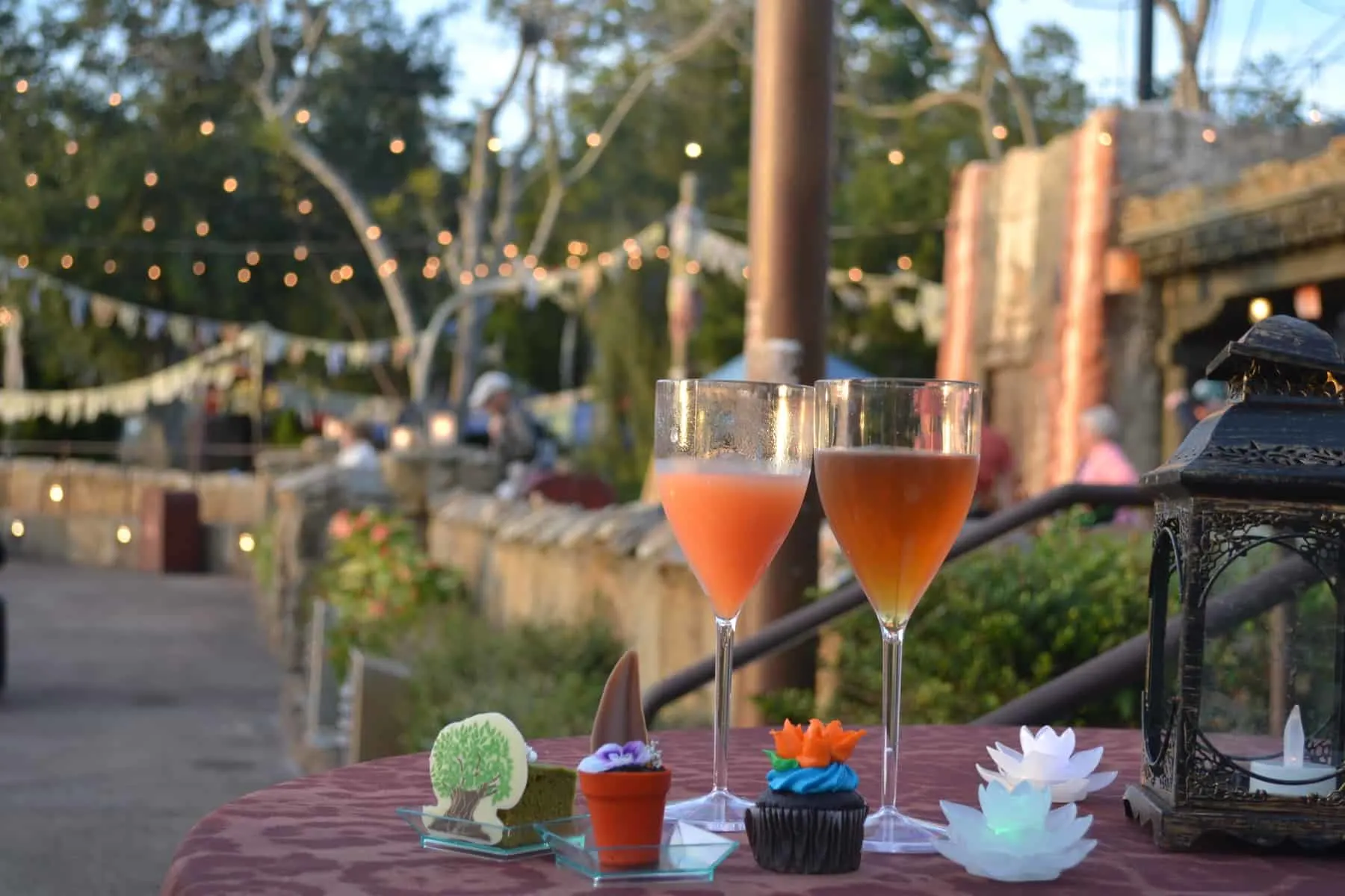 Rivers of Light Dessert Party (cost, tips, review)