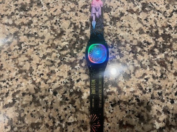 magicband plus color theme - fireworks