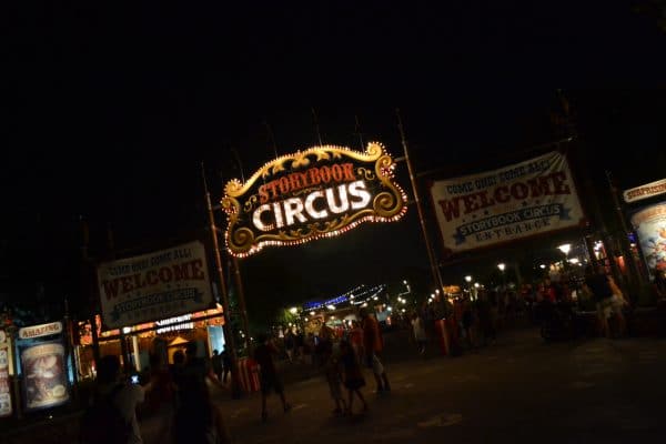 Crowds at Disney World in Storybook Circus