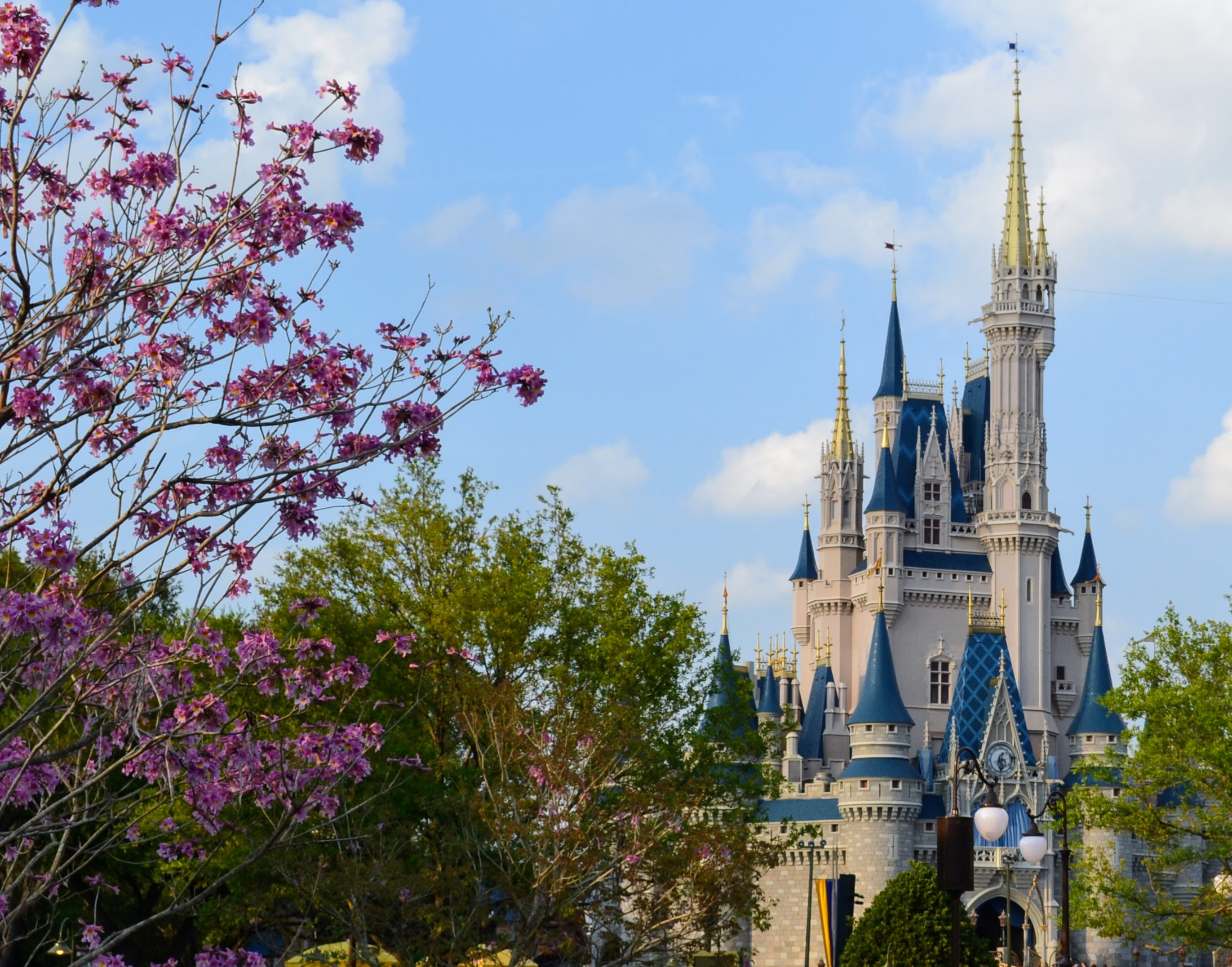 How to tour Magic Kingdom (without waiting in lines)