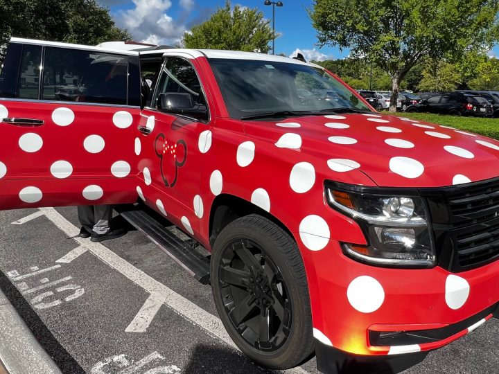 How to Use Minnie Vans at Disney World