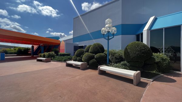 benches - seating areas - imagination pavilion epcot