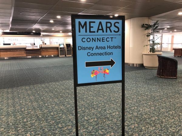 mears connect sign at orlando airport